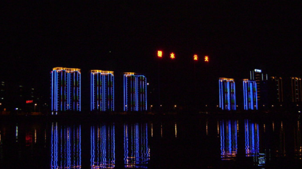 亮化工程设计升级，城市夜空璀璨夺目