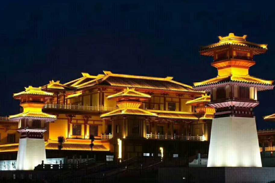 亮化工程助力夜间经济